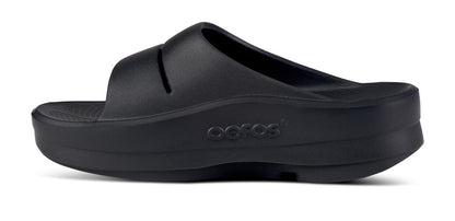 Women's OOmega OOahh Sandal - Black lateral view