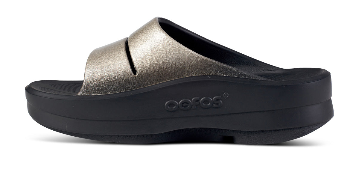 Women's OOmega OOahh Luxe Sandal - Latte medial view