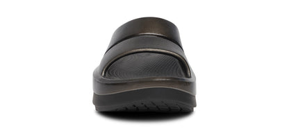 Women's OOmega OOahh Stacked Sandal - Titanium Mirror front view