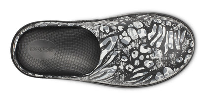 Women's OOcloog Limited Edition Clog - Combo Camo top view