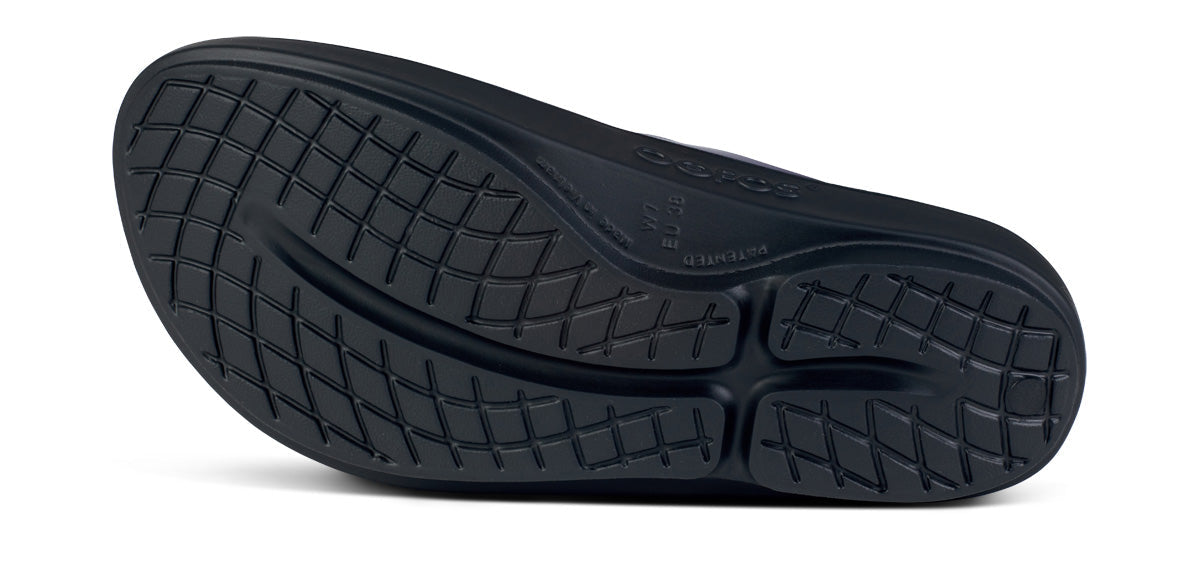 Women's OOlala Luxe Sandal - Frost bottom view