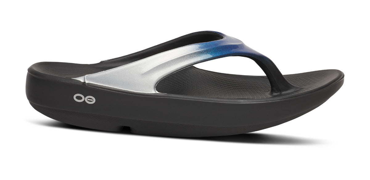 Women's OOlala Luxe Sandal - Shimmer Blue lateral view