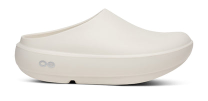 OOcloog PLUS Clog - Chalk lateral view