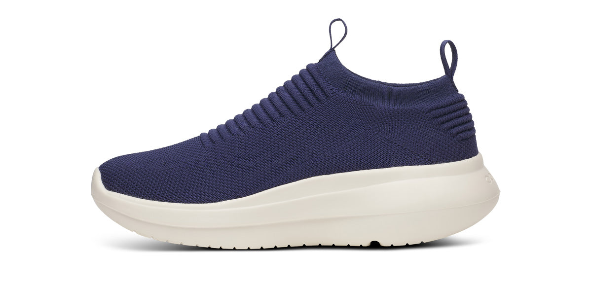 Men's OOmy Zen - Navy medial view