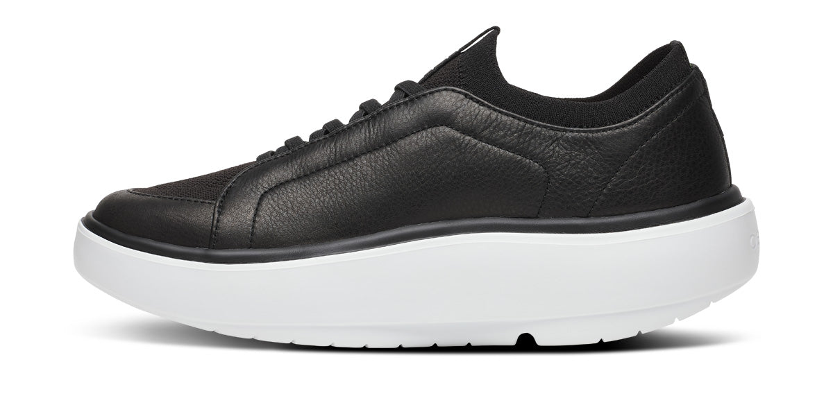 Women's OOmg+ Club - White Black medial view