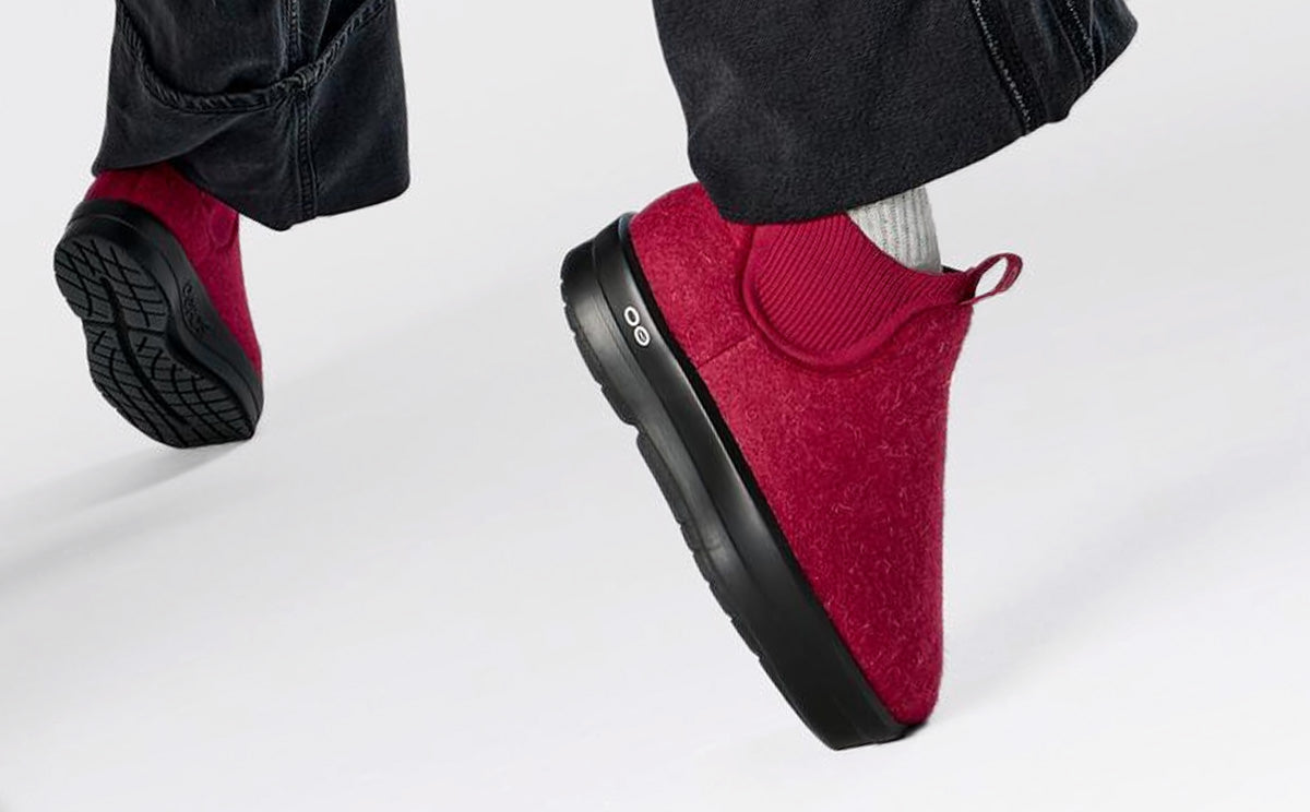 Women's OOmega Londoner - Rosebud close up of shoe on model in studio | lifestyle
