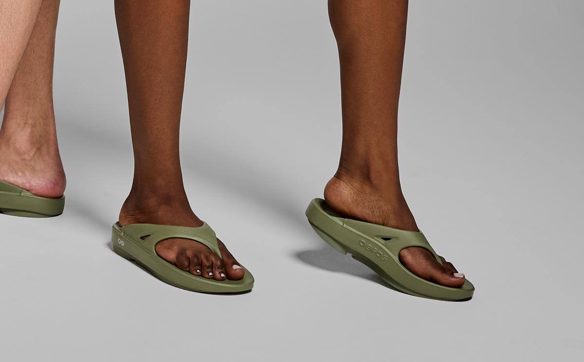 Women's OOriginal Sandal - Foliage model posing in studio | lifestyle
