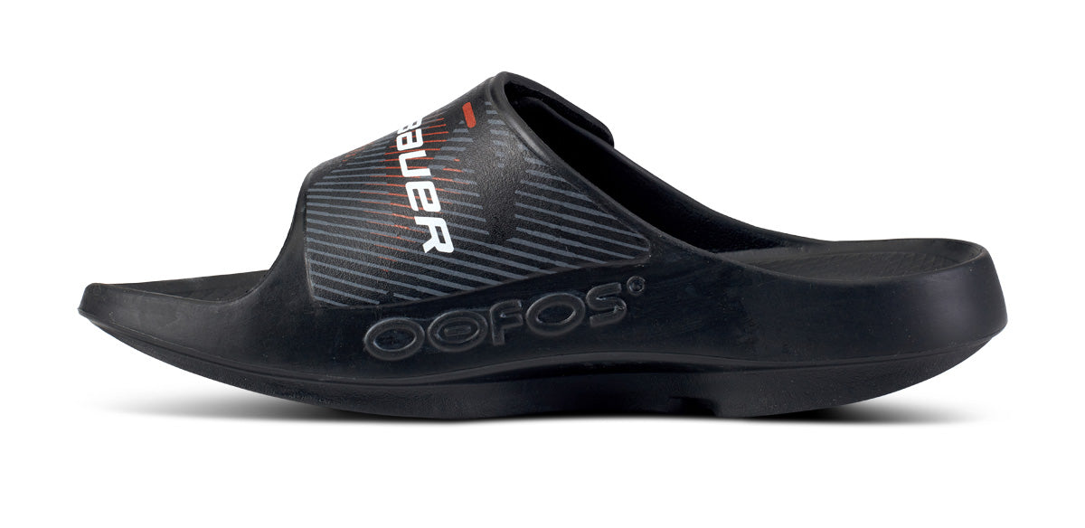 BAUER/OOFOS Women's OOahh Sport Flex Sandal – Black medial view