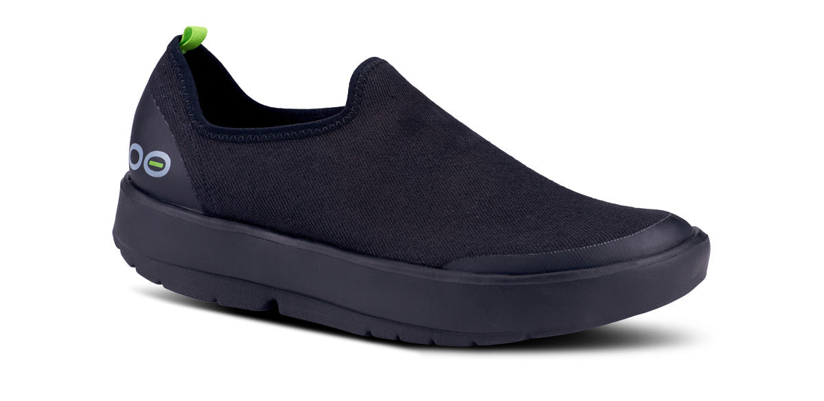 Women's OOmg eeZee Low Shoe - Black main view